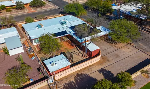 View/Area - 5272 E 4th St, Tucson, AZ 85711 photo 5 of 8