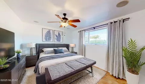 Bedroom - 5272 E 4th St, Tucson, AZ 85711 photo 2 of 3