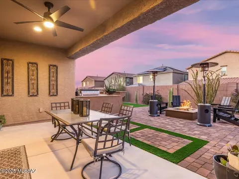 Exterior - 11913 E Ryscott Cir, Vail, AZ 85641 photo 5 of 9
