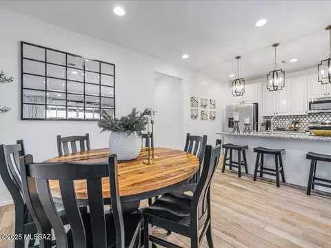 Dining - 11913 E Ryscott Cir, Vail, AZ 85641 photo 2 of 2