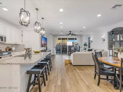 Kitchen - 11913 E Ryscott Cir, Vail, AZ 85641 photo 2 of 5