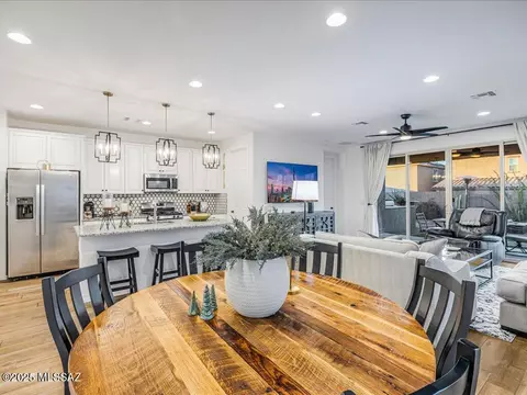 Dining - 11913 E Ryscott Cir, Vail, AZ 85641 photo 1 of 2