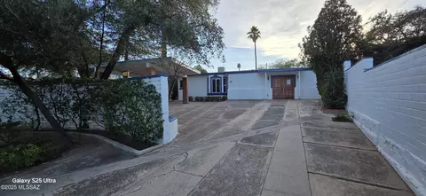 1329 W Camino De La Paloma, Nogales, AZ 85621