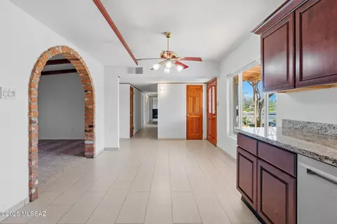 6941 E Baker St, Tucson, AZ 85710 photo 4