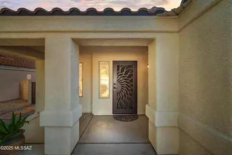 10572 E Carolina Willow Ln, Tucson, AZ 85747 photo 3