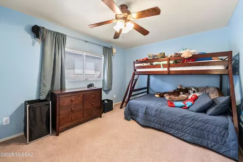 Bedroom - 9990 E Deer Trl, Tucson, AZ 85748 photo 3 of 4