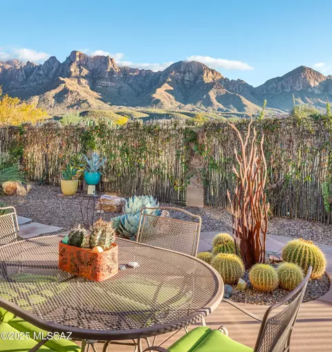 1744 E Ganymede Dr, Oro Valley, AZ 85737
