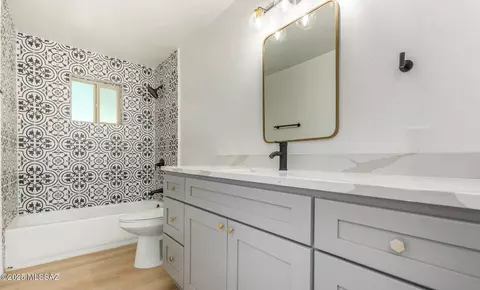 Bath - 3017 E Loretta Dr, Tucson, AZ 85716 photo 4 of 4