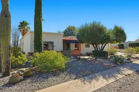 1985 S San Vincent Dr, Green Valley, AZ 85614