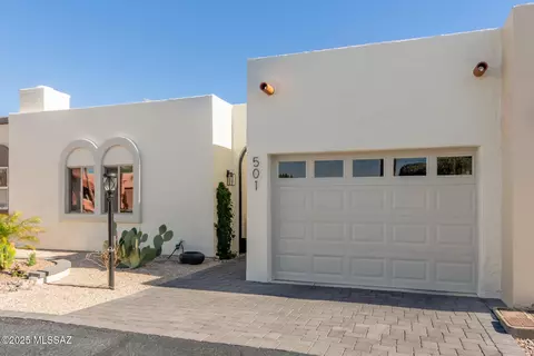 501 W Ocotillo Pl, Green Valley, AZ 85614