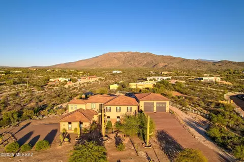 4775 S Manning Camp Ct, Tucson, AZ 85747