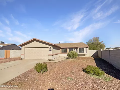 1792 W Ransom Oaks Dr, Tucson, AZ 85746