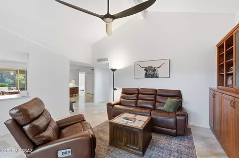 9812 E Skyview Dr, Tucson, AZ 85748 photo 13