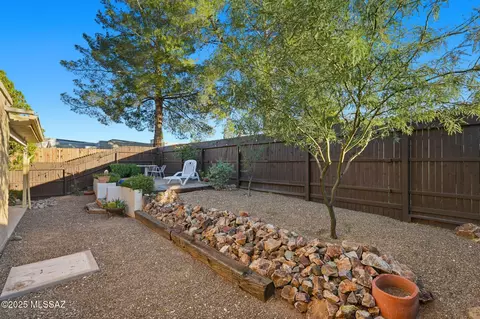 9812 E Skyview Dr, Tucson, AZ 85748 photo 7