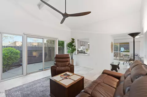9812 E Skyview Dr, Tucson, AZ 85748 photo 14