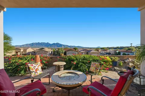 4717 S Fairfax Dr, Green Valley, AZ 85622