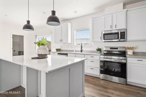 12486 W Picture Rocks Rd, Tucson, AZ 85743