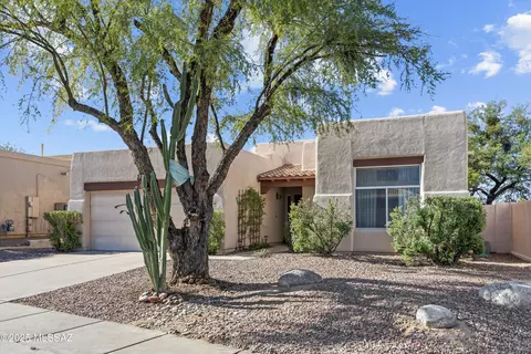 11901 N Labyrinth Dr, Oro Valley, AZ 85737