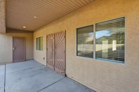 Exterior - 6661 E Gehrig Ln, Tucson, AZ 85756 photo 4 of 9