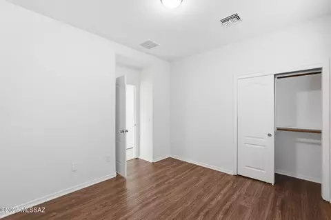 Bedroom - 6661 E Gehrig Ln, Tucson, AZ 85756 photo 2 of 2