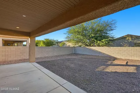 Exterior - 6661 E Gehrig Ln, Tucson, AZ 85756 photo 5 of 9