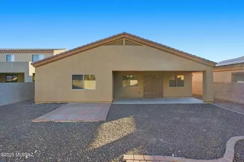 Exterior - 6661 E Gehrig Ln, Tucson, AZ 85756 photo 8 of 9