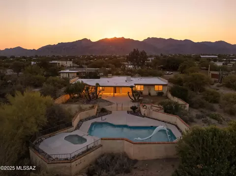 3925 N Calle Cancion, Tucson, AZ 85718