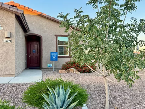 10474 W Beaman Ln, Marana, AZ 85653