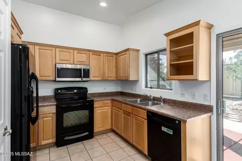 75 N Lookout Knob Dr, Sahuarita, AZ 85629