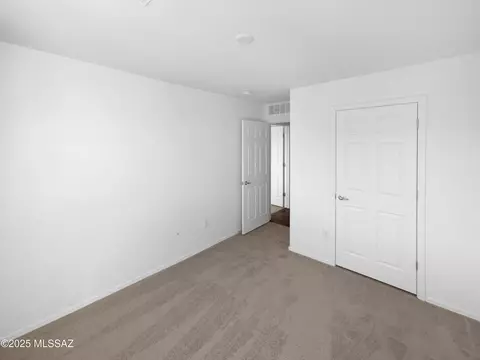 Bedroom - 6555 E Brushback Loop, Tucson, AZ 85756 photo 4 of 5