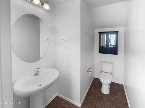 Bath - 6555 E Brushback Loop, Tucson, AZ 85756 photo 3 of 3