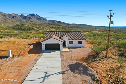 123 Avenida Pastor, Rio Rico, AZ 85648