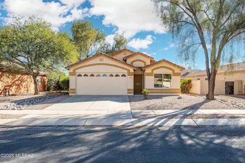 7023 W Sauceda Dr, Tucson, AZ 85743