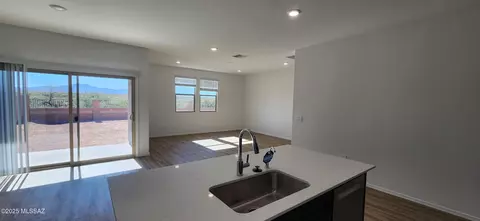 12216 E Morris Carson Dr, Vail, AZ 85641 photo 3