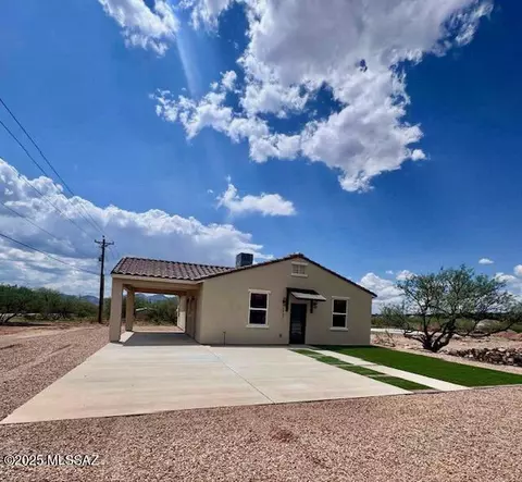 127 Via Venezuela, Rio Rico, AZ 85648