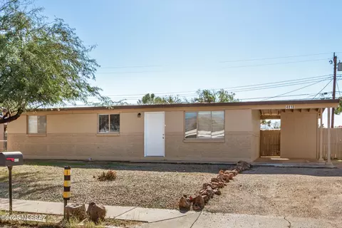 Exterior - 4818 E 25th St, Tucson, AZ 85711 photo 1 of 6