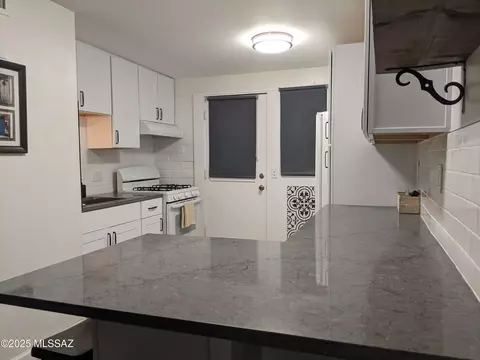373 S Paseo Pena D, Green Valley, AZ 85614