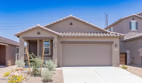 6097 E Campolina Trl, Tucson, AZ 85756