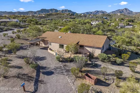 4421 N Calle Llanura, Tucson, AZ 85745