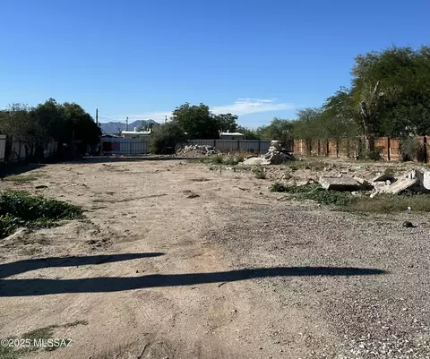 3309 N Tyndall Ave, Tucson, AZ 85719