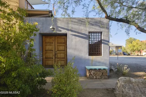 898 W Calle De Los Higos, Tucson, AZ 85745
