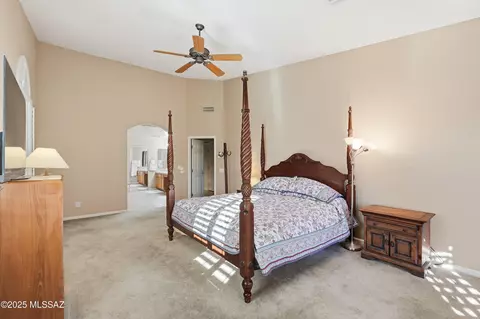Bedroom - 62207 E Sand Crst, Saddlebrooke, AZ 85739 photo 6 of 6