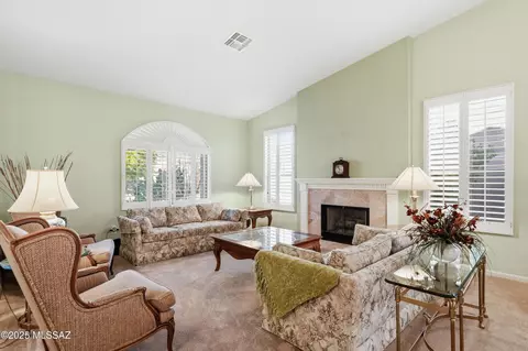 Living - 62207 E Sand Crst, Saddlebrooke, AZ 85739 photo 4 of 4