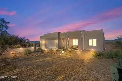 13585 S Rockhouse Canyon Trl, Vail, AZ 85641