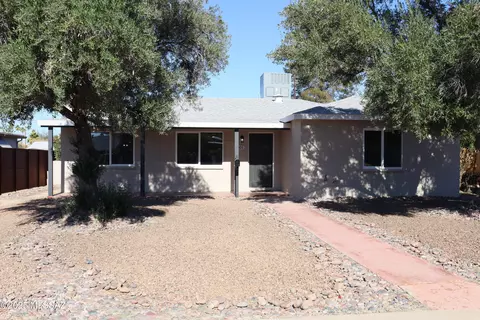2601 Eastland St, Tucson, AZ 85716