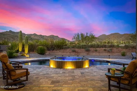 6380 W Quiet Night Dr, Marana, AZ 85658