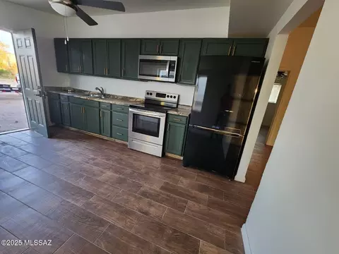 10217 S Epperson Ln, Tucson, AZ 85756