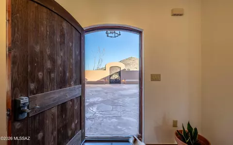 Entry Way - 7989 E Horse Ranch Rd, Saint David, AZ 85630 photo 2 of 4
