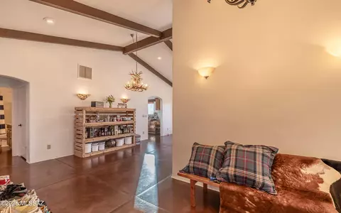 Entry Way - 7989 E Horse Ranch Rd, Saint David, AZ 85630 photo 3 of 4