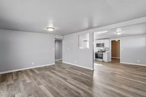 Living - 7901 E 19th Pl, Tucson, AZ 85710 photo 2 of 5